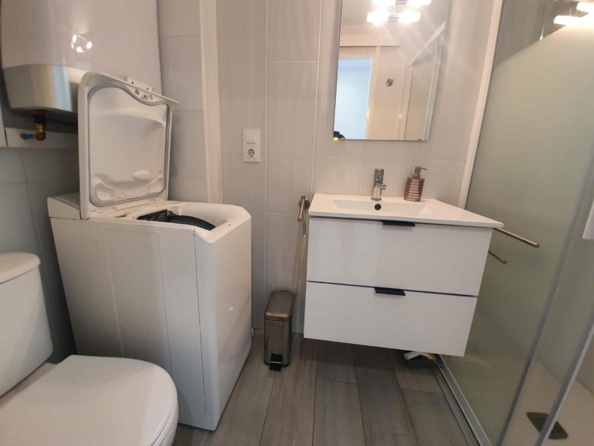 Superbe Appartement , Tout Confort, 40 M2 + 10 M2 Terrasse 艾姆布里亚布拉瓦 外观 照片